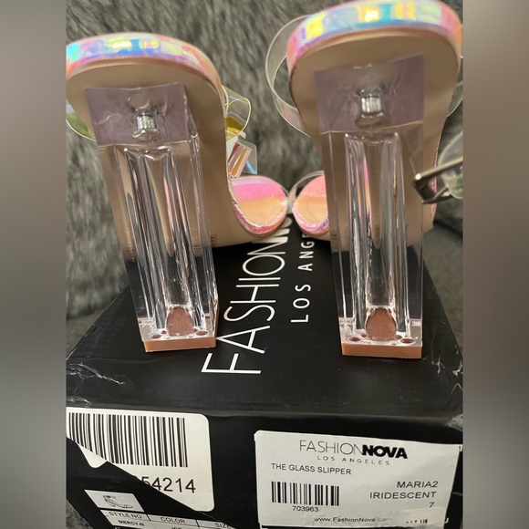 Fashionnova Glass slipper iridescent - Picture 3 of 5